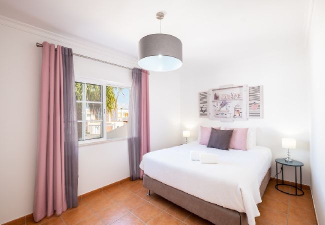 Casa geminada em Albufeira - Galé SunBeach Village - Jardins da Galé Casa geminada em Albufeira - Galé SunBeach Village - Jardins da Galé