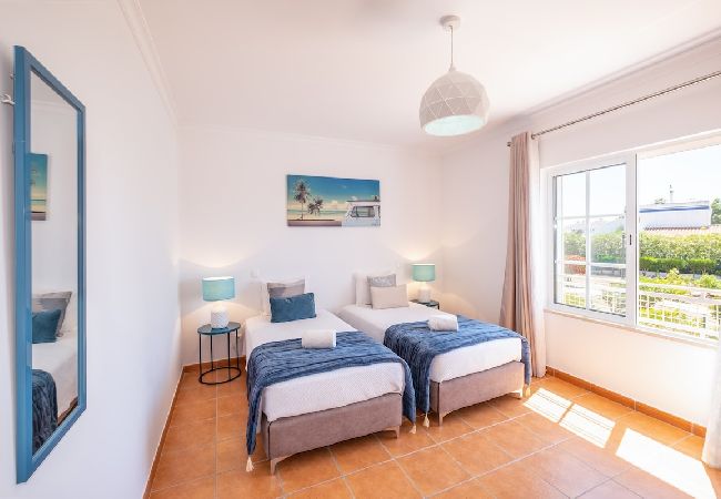 Casa geminada em Albufeira - Galé SunBeach Village - Jardins da Galé Casa geminada em Albufeira - Galé SunBeach Village - Jardins da Galé