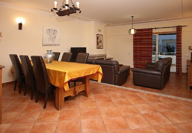 Casa geminada em Albufeira - Villa Adriana · Villa Adriana Casa geminada em Albufeira - Villa Adriana · Villa Adriana