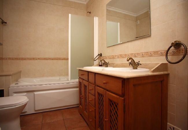 Casa geminada em Albufeira - Villa Adriana · Villa Adriana Casa geminada em Albufeira - Villa Adriana · Villa Adriana