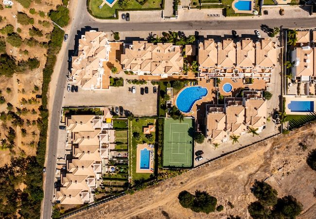 Casa geminada em Albufeira - Villa Adriana · Villa Adriana Casa geminada em Albufeira - Villa Adriana · Villa Adriana