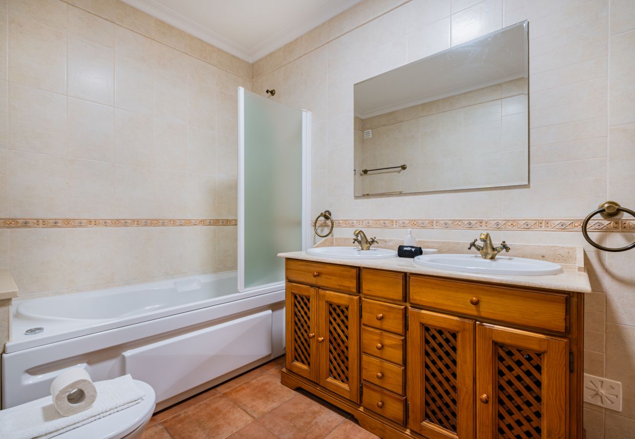 Casa geminada em Albufeira - Villa Adriana · Villa Adriana