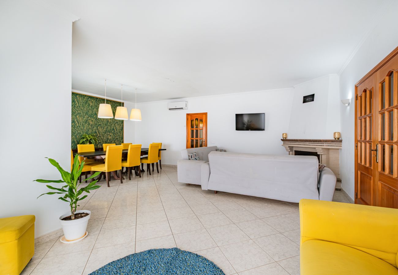 Casa em Guia - VILLA LINDA PALACE