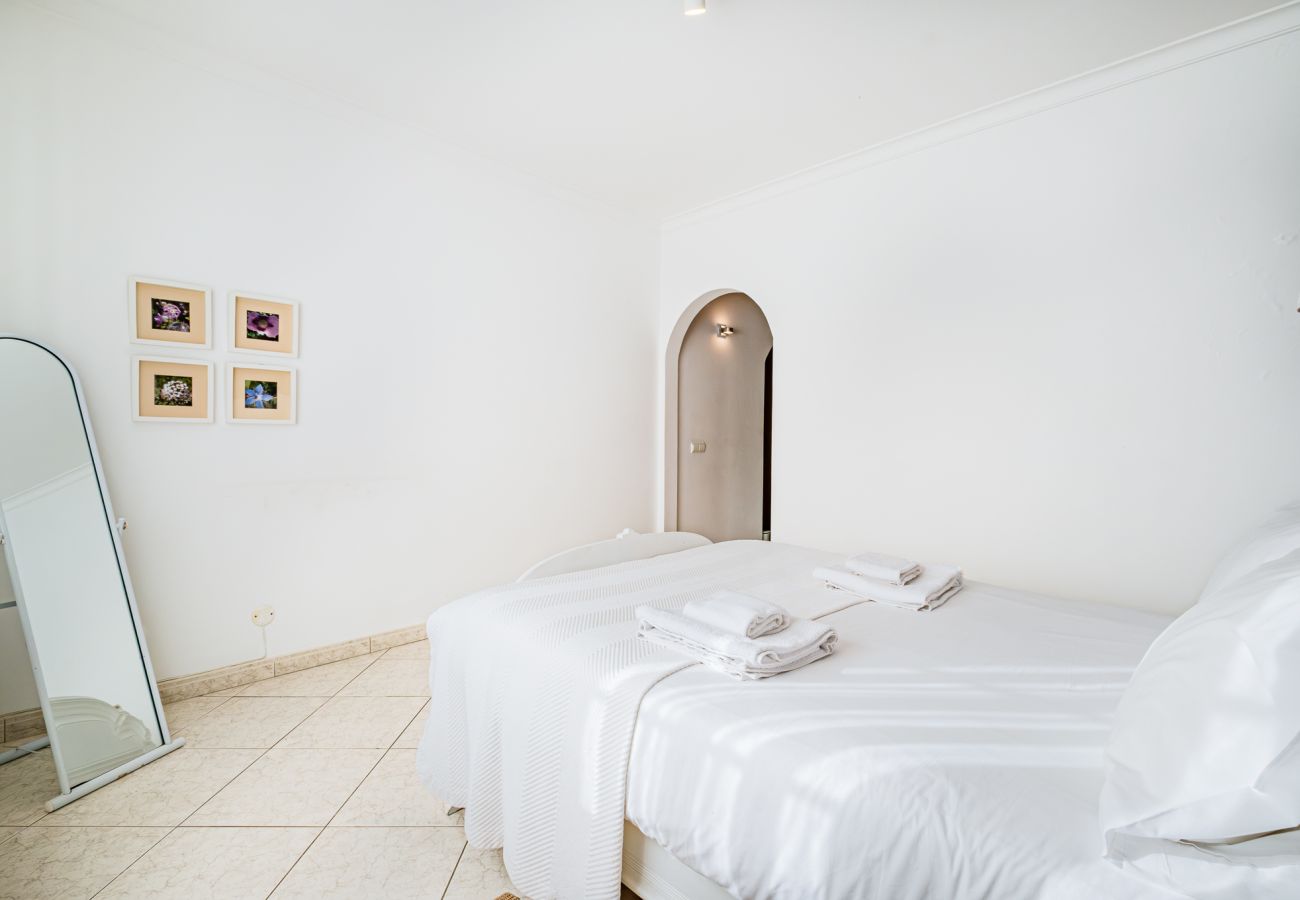 Casa em Guia - VILLA LINDA PALACE