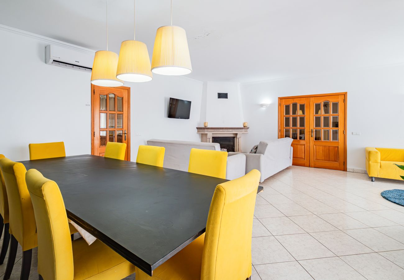 Casa em Guia - VILLA LINDA PALACE