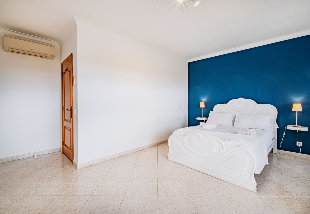 Casa em Guia - VILLA LINDA PALACE