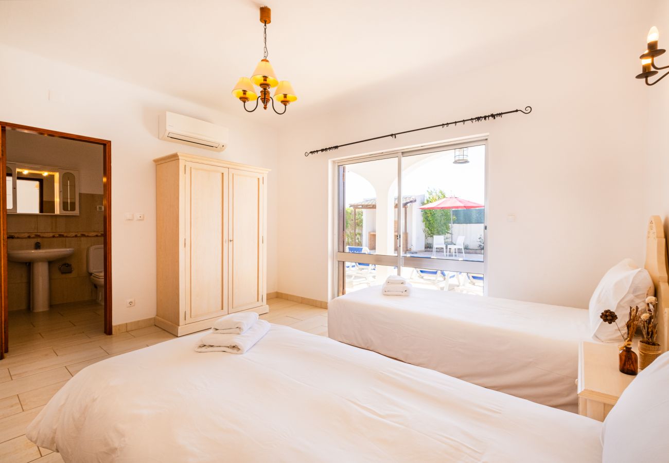 Casa em Albufeira - Villa Brid's Countryside Retreat
