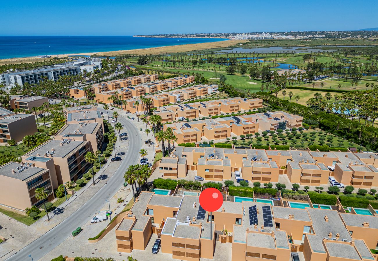 Casa geminada em Albufeira - Villa Salgados and Golf by Dreamplaces