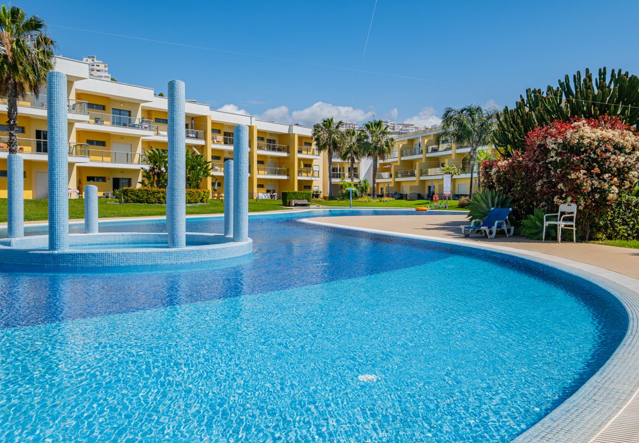 Residence in Albufeira - Marina Garden Apart . by Dreamplaces