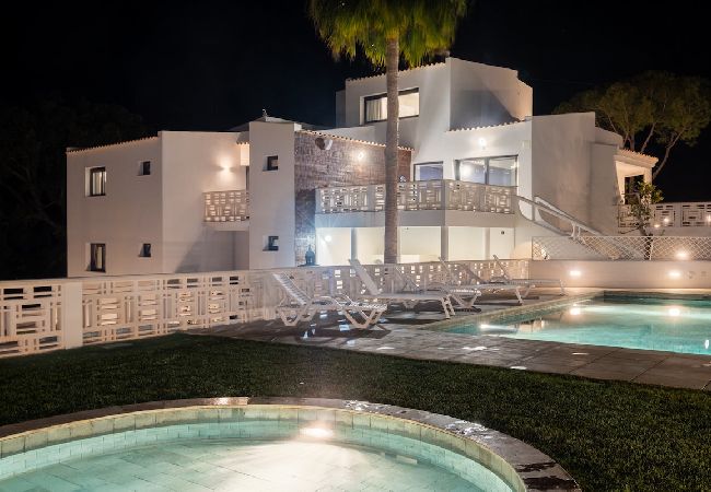 Villa in Lagoa - BELO HORIZONTE by Dreamplaces Villa in Lagoa - BELO HORIZONTE by Dreamplaces