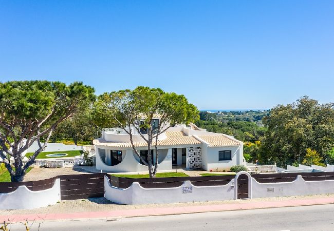 Villa in Lagoa - BELO HORIZONTE by Dreamplaces Villa in Lagoa - BELO HORIZONTE by Dreamplaces