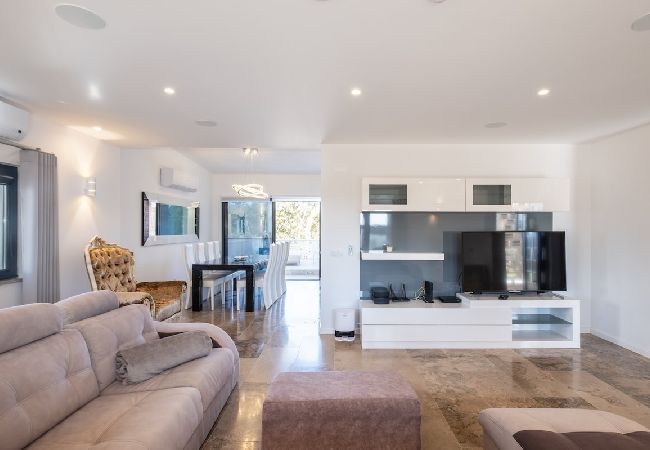 Villa in Lagoa - BELO HORIZONTE by Dreamplaces Villa in Lagoa - BELO HORIZONTE by Dreamplaces