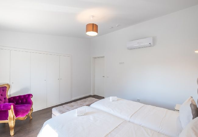 Villa in Lagoa - BELO HORIZONTE by Dreamplaces Villa in Lagoa - BELO HORIZONTE by Dreamplaces