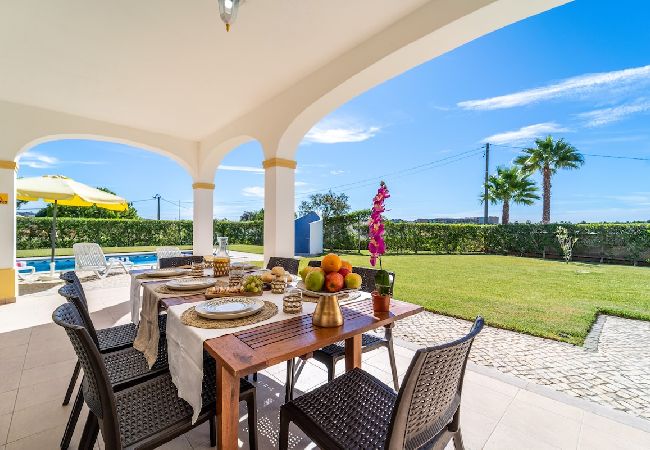 Villa in Albufeira - Filomena Golf Paradise 