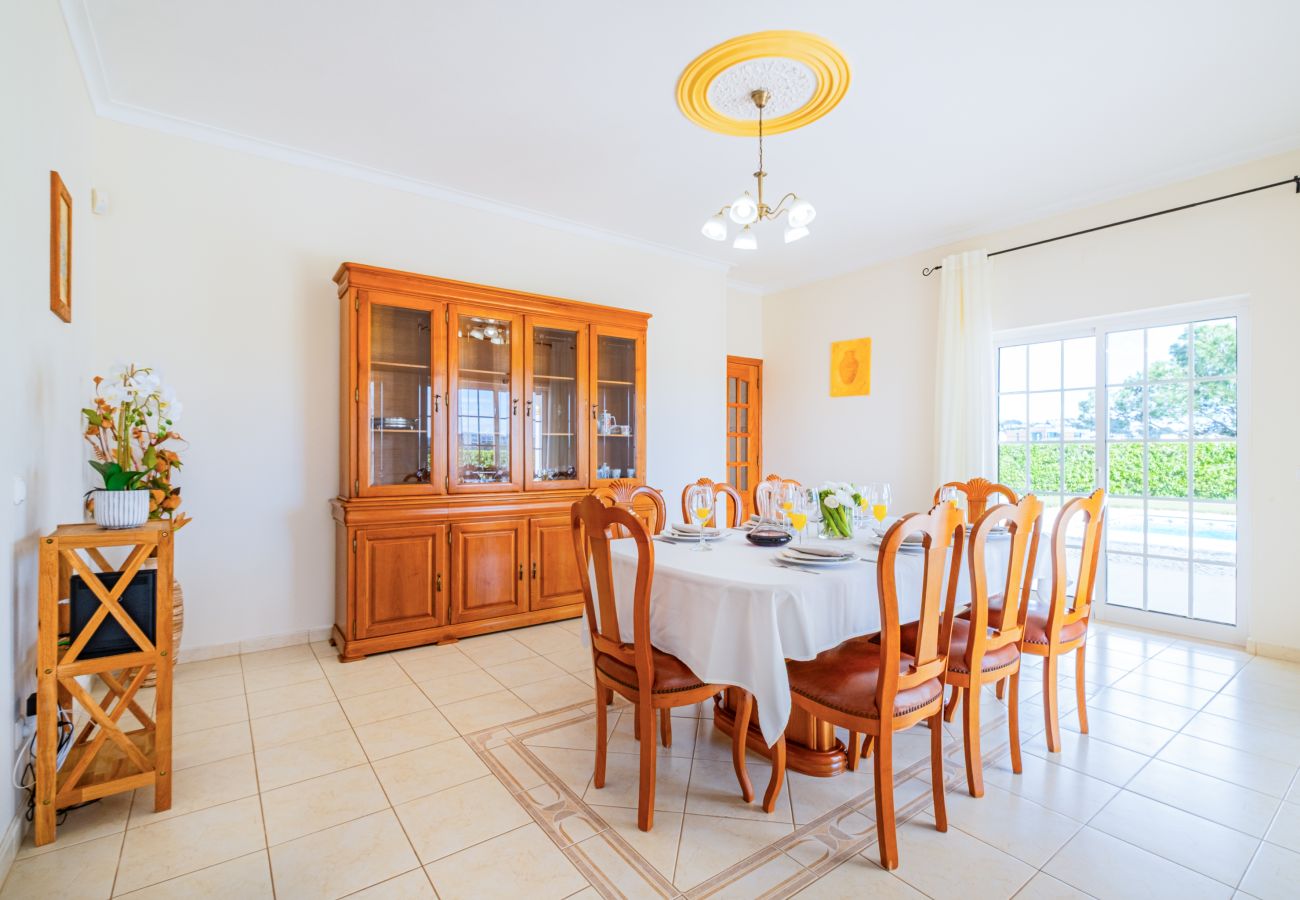 Villa in Albufeira - Filomena Golf Paradise 