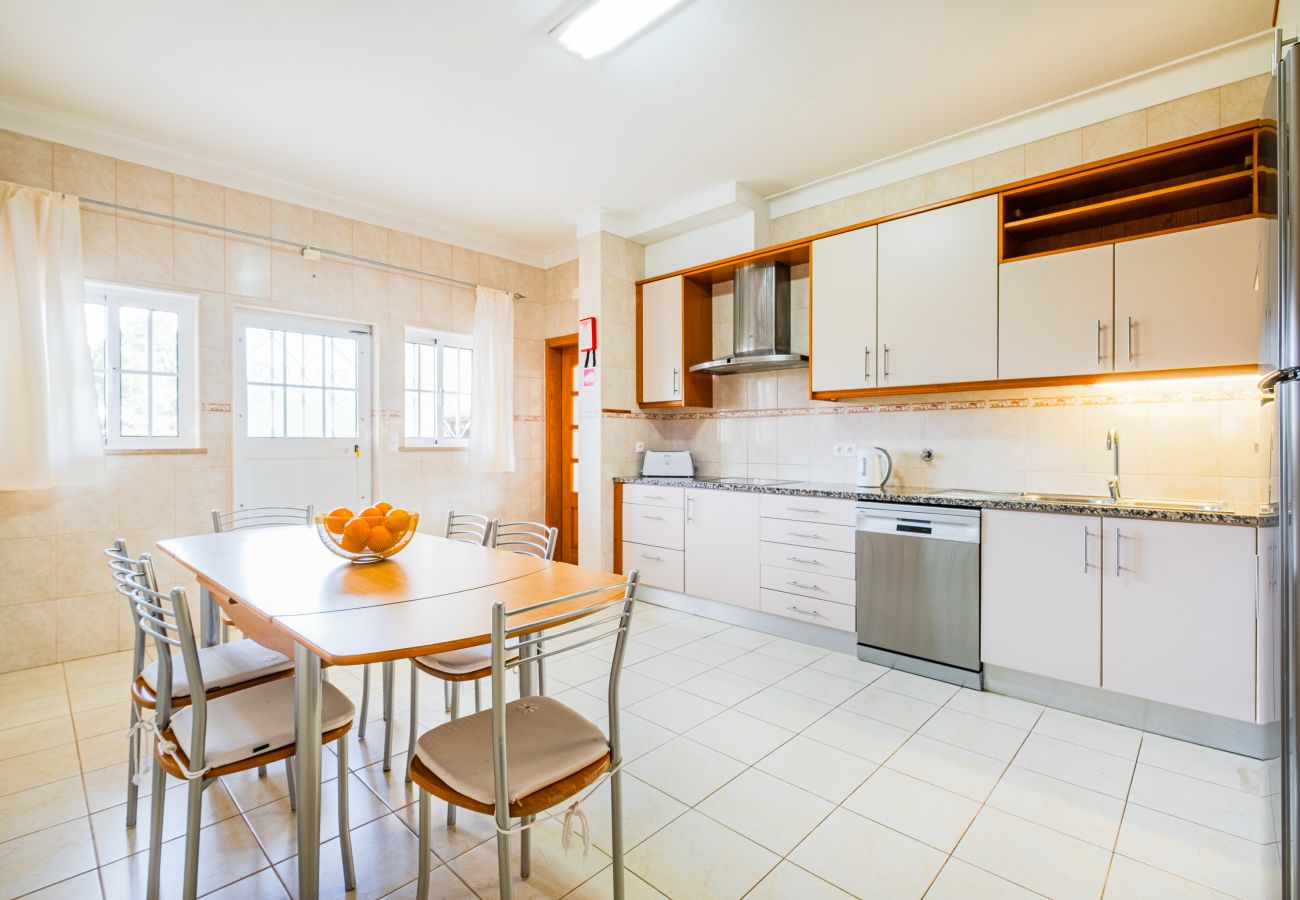 Villa in Albufeira - Filomena Golf Paradise 