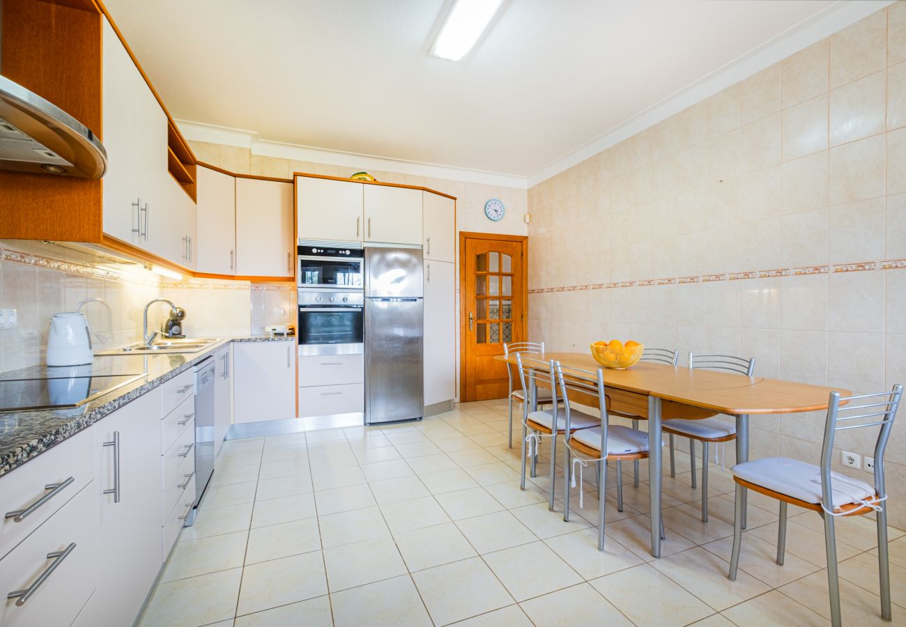 Villa in Albufeira - Filomena Golf Paradise 