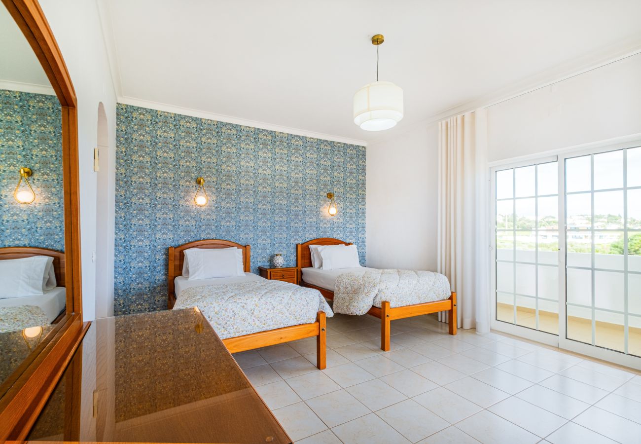 Villa in Albufeira - Filomena Golf Paradise 