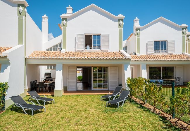 Terraced House in Albufeira - Galé SunBeach Village - Jardins da Galé Terraced House in Albufeira - Galé SunBeach Village - Jardins da Galé