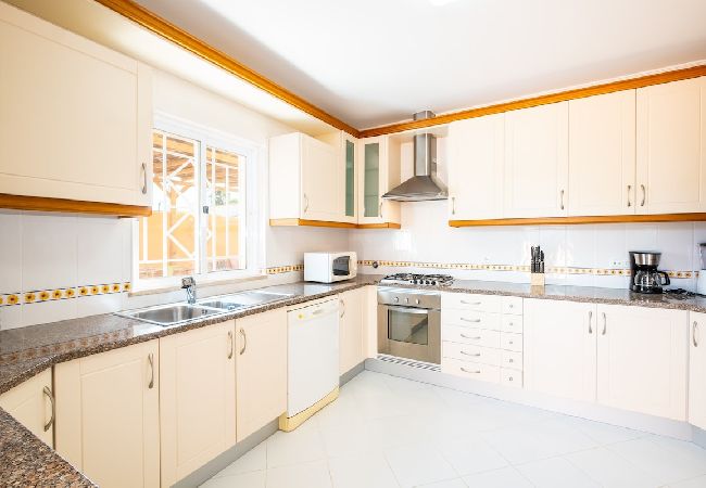 Villa in Albufeira - VILLA ALHABU Villa in Albufeira - VILLA ALHABU