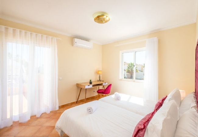 Villa in Albufeira - VILLA ALHABU Villa in Albufeira - VILLA ALHABU