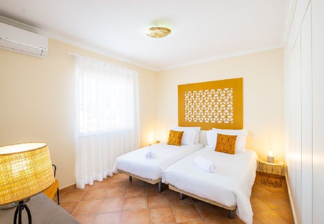 Villa in Albufeira - VILLA ALHABU Villa in Albufeira - VILLA ALHABU