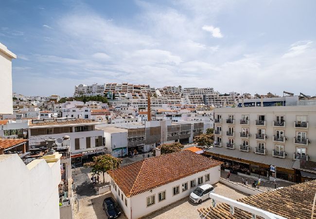 Apartment in Albufeira - SERAFIM BEACH APARTMENT - Heart of the Old Town Apartment in Albufeira - SERAFIM BEACH APARTMENT - Heart of the Old Town