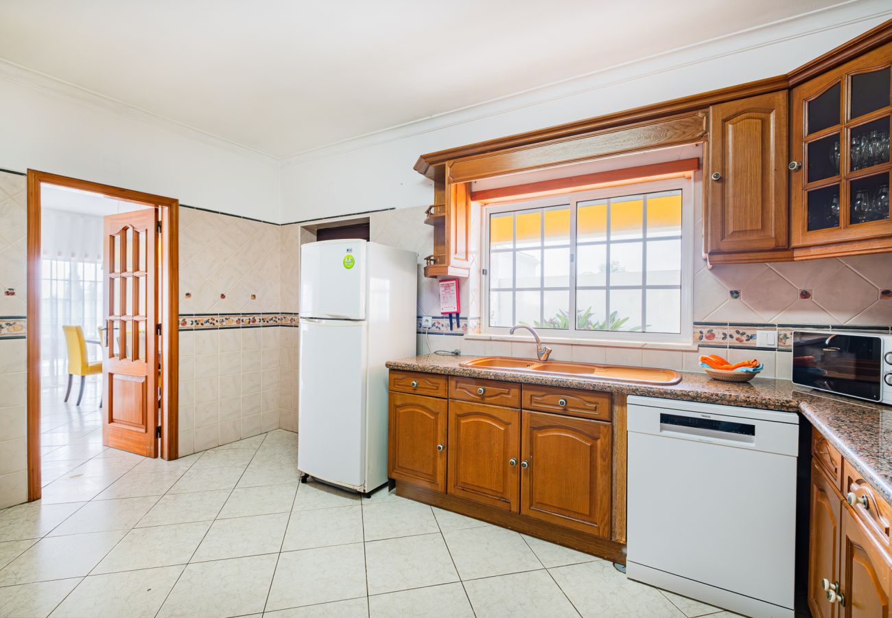 House in Guia - VILLA LINDA PALACE