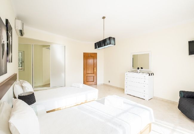 Villa in Carvoeiro - Villa Glória Villa in Carvoeiro - Villa Glória