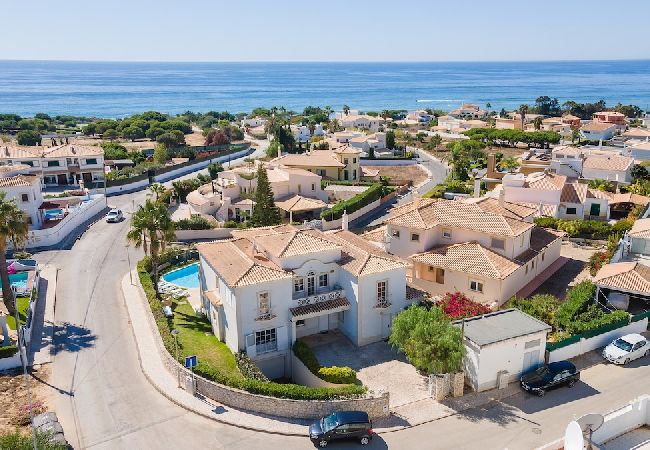 Villa/Dettached house in Guia - Villa Galé 
