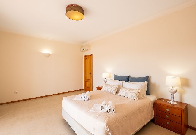 Villa in Guia - Villa Galé Villa in Guia - Villa Galé