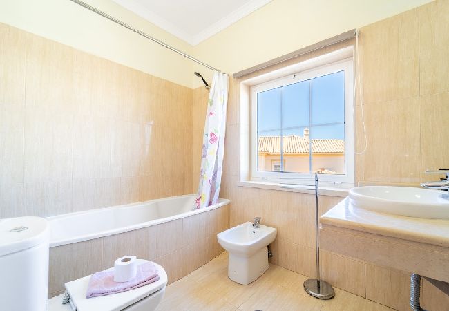 Villa in Guia - Villa Galé Villa in Guia - Villa Galé