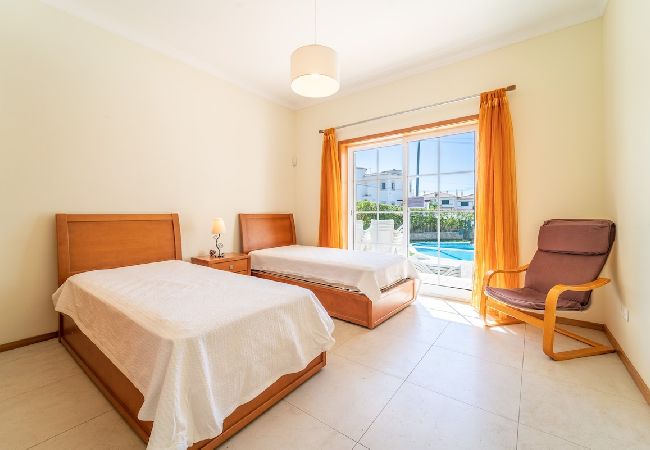 Villa in Guia - Villa Galé Villa in Guia - Villa Galé