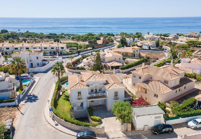 Villa in Guia - Villa Galé Villa in Guia - Villa Galé