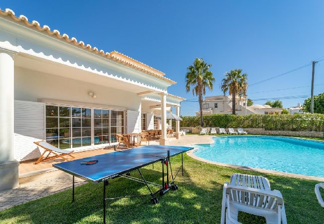 Villa in Guia - Villa Galé Villa in Guia - Villa Galé