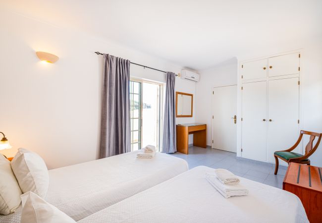 House in Albufeira - VILLA NINA House in Albufeira - VILLA NINA