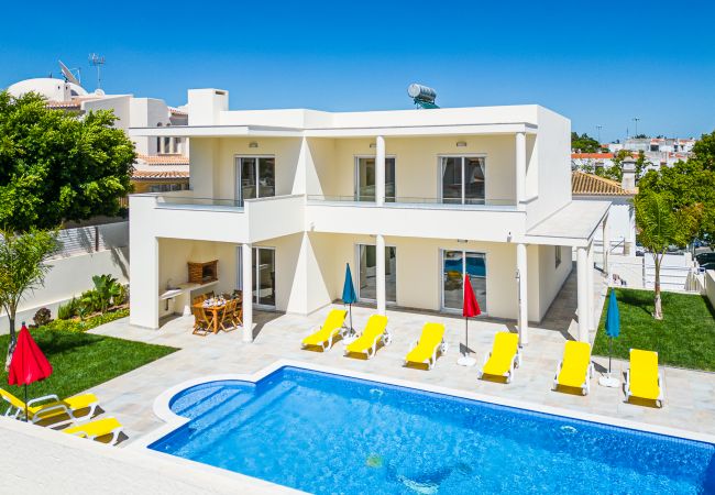 Villa in Albufeira - Villa Impasse -four bedroom villa