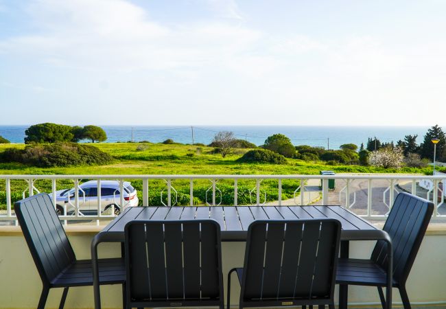 Apartment in Albufeira - Bernard Ocean View Apartment with Pool Apartment in Albufeira - Bernard Ocean View Apartment with Pool