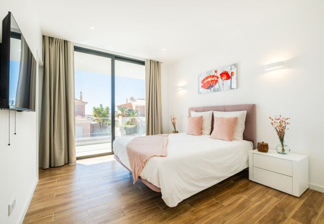 Villa in Albufeira - Villa Kambole com piscina privada aquecida  Villa in Albufeira - Villa Kambole com piscina privada aquecida