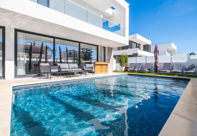 Villa in Albufeira - Villa Kambole com piscina privada aquecida  Villa in Albufeira - Villa Kambole com piscina privada aquecida