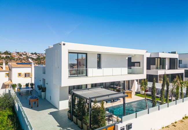 Villa in Albufeira - Villa Kambole com piscina privada aquecida  Villa in Albufeira - Villa Kambole com piscina privada aquecida