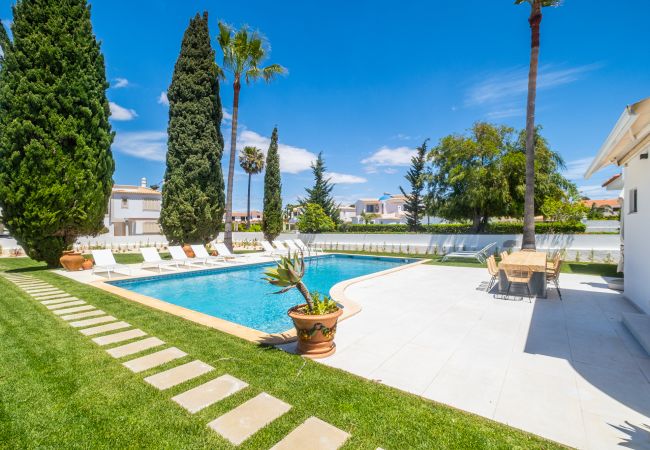 Villa in Galé - Valbom Luxury Village Villa in Galé - Valbom Luxury Village