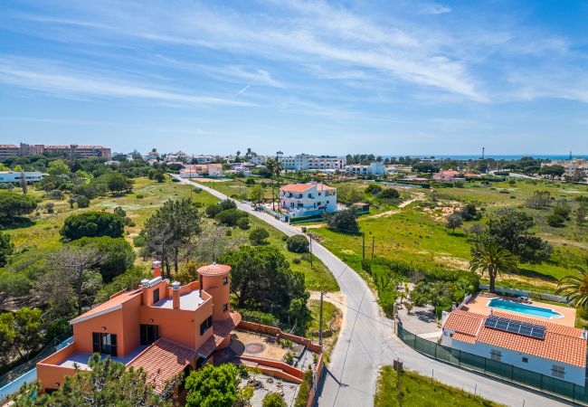 Villa in Albufeira - Orange Tree House by Dreamplaces Villa in Albufeira - Orange Tree House by Dreamplaces