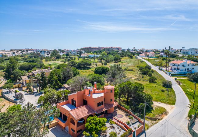 Villa in Albufeira - Orange Tree House by Dreamplaces Villa in Albufeira - Orange Tree House by Dreamplaces
