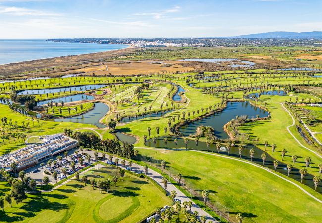 Apartment in Albufeira - Salgados Beach - 2 Bedroom Apartm by dreamplacesen Apartment in Albufeira - Salgados Beach - 2 Bedroom Apartm by dreamplacesen