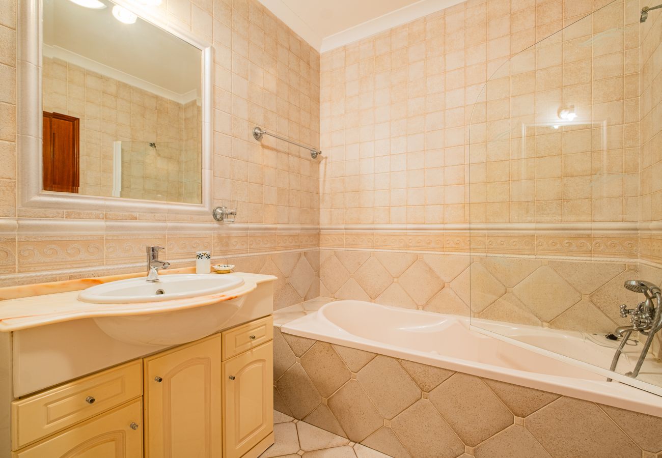 Villa in Albufeira - Retiro Dos Caliços