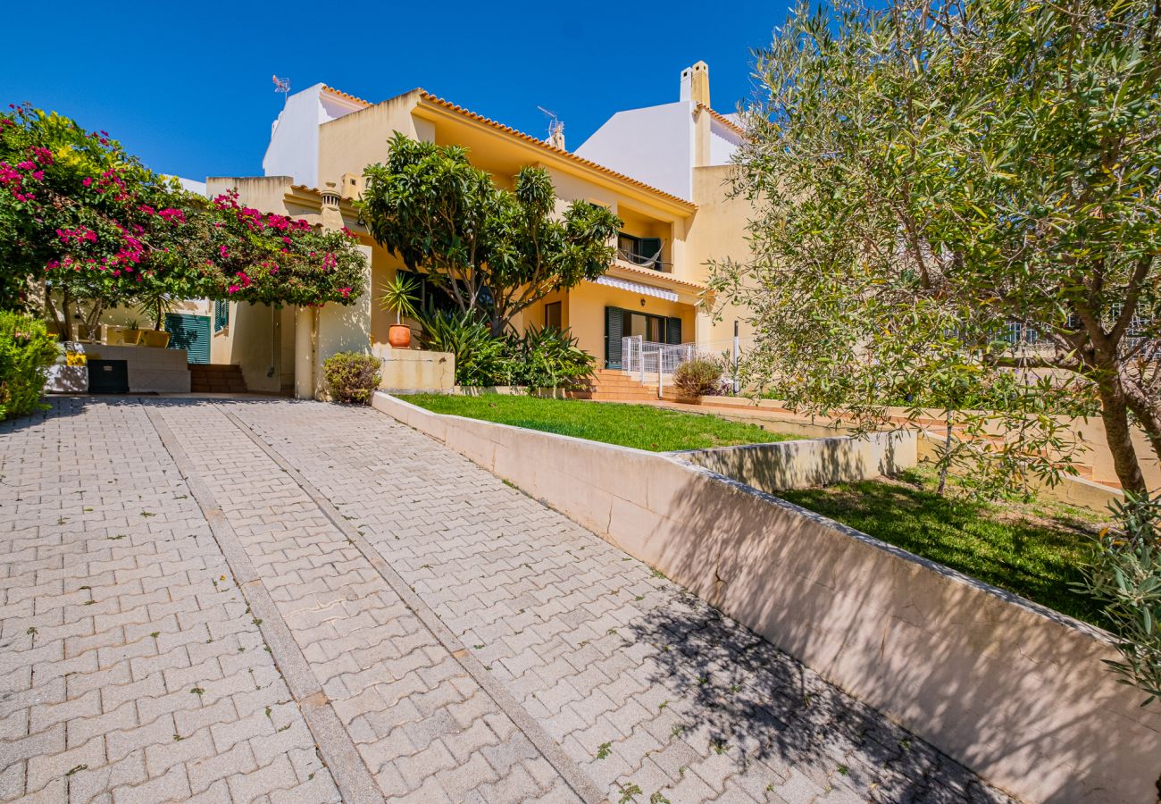 Villa in Albufeira - Retiro Dos Caliços