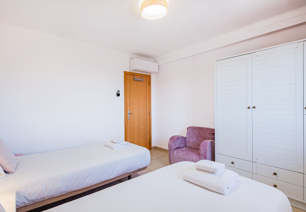 Apartment in Albufeira - Flowers Apartment by Dreamplaces