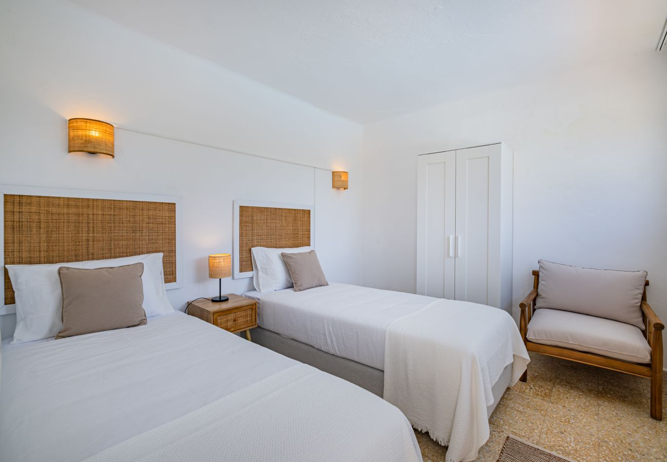 Villa in Portimão - Villa Três Irmãos Beach by Dreamplaces